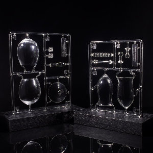 Torchworked Glass & Enamel</br>22 x 18 x 15&rdquo;</br>2025