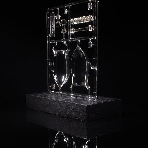 Torchworked Glass & Enamel</br>22 x 18 x 15&rdquo;</br>2025